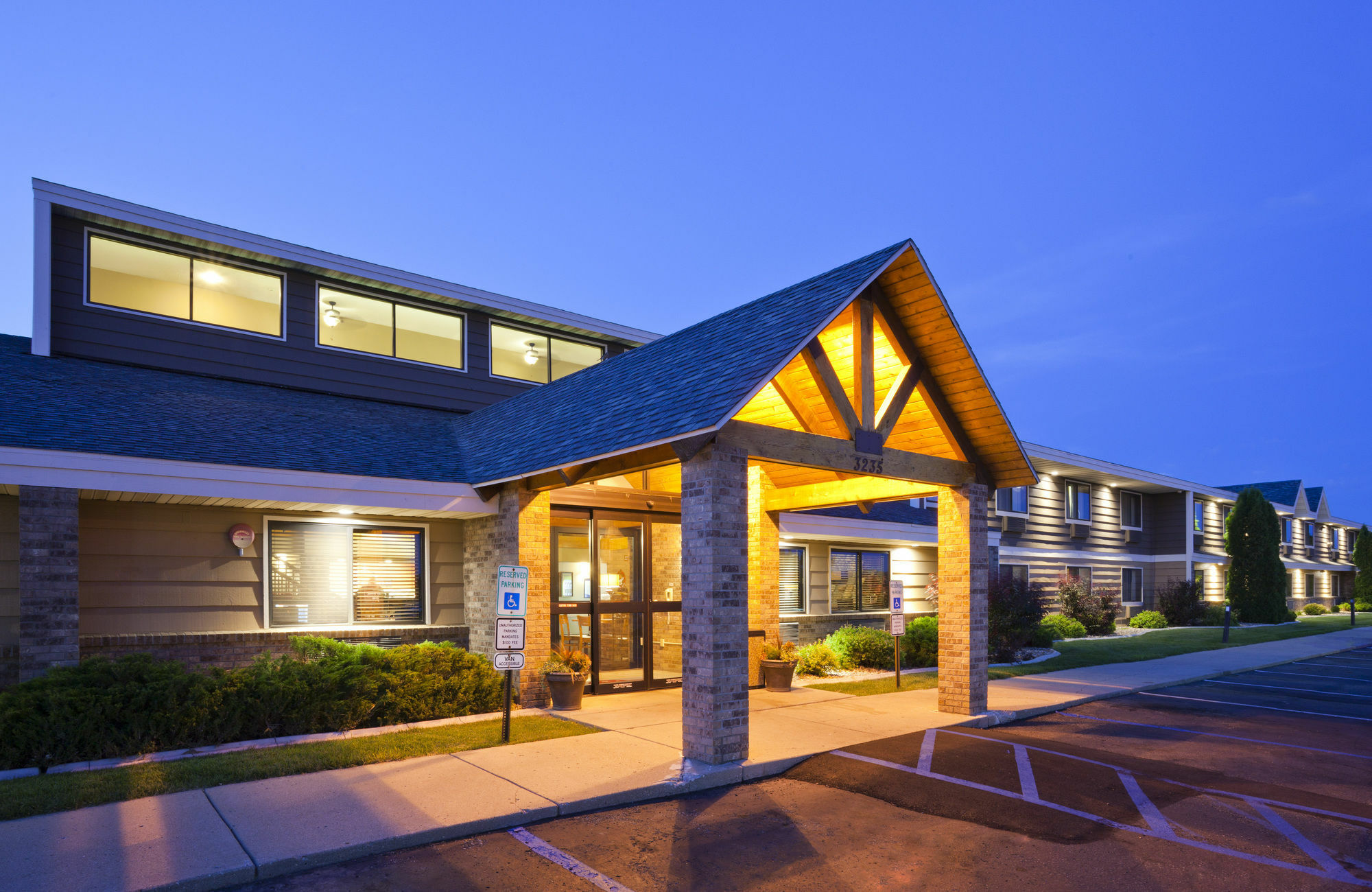 Americinn By Wyndham Bismarck Exterior foto